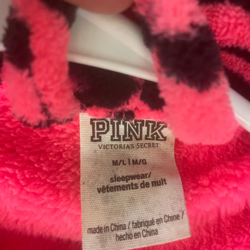 PINK Victoria's Secret Fuzzy Pink and Black Robe - Picture 2 of 3